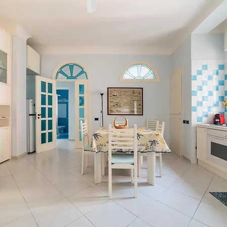 Karol In Center Apartment